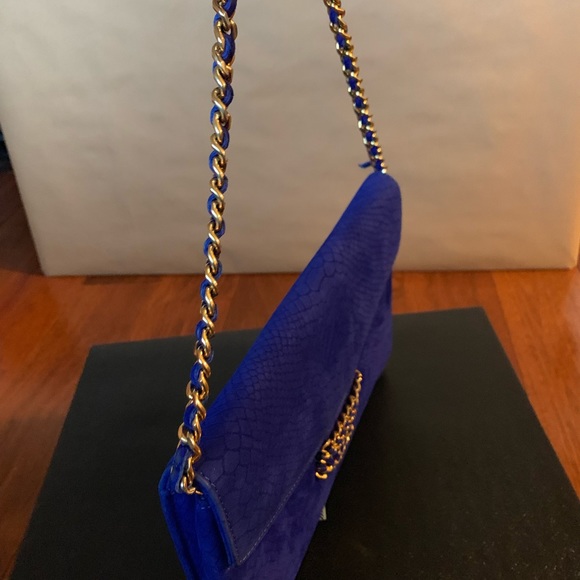 CASHHIMI BLUE PYTHON CLUTCH - Picture 8 of 8